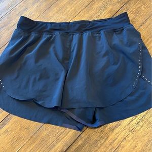 Lululemon Find Your Pace High Rise Short 3”